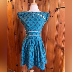 Retrolicious Stag floral Patterned Dress